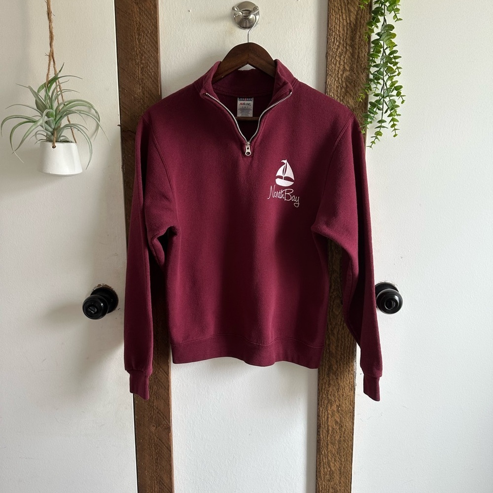 Vintage 90s North Bay Women’s Quarter-Zip Graphic North Bay Sweatshirt Pullover